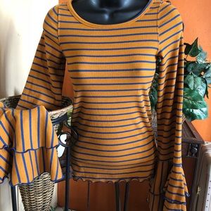 Free people!! Long sleeve shirt . New